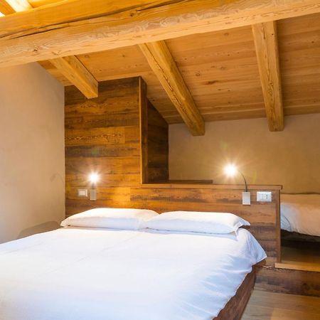 La Placette - Albergo Diffuso E Trattoria 우속스 외부 사진