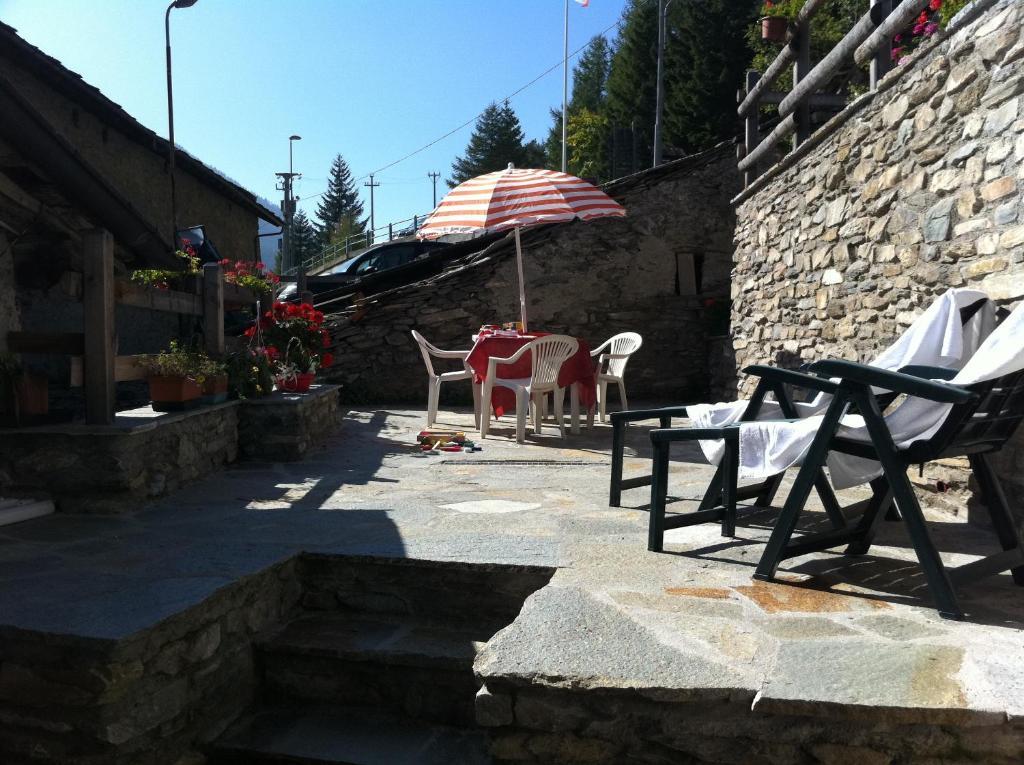 La Placette - Albergo Diffuso E Trattoria 우속스 객실 사진